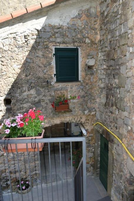 Casa Nel Borgo Antico Villa Quaratica Exterior foto